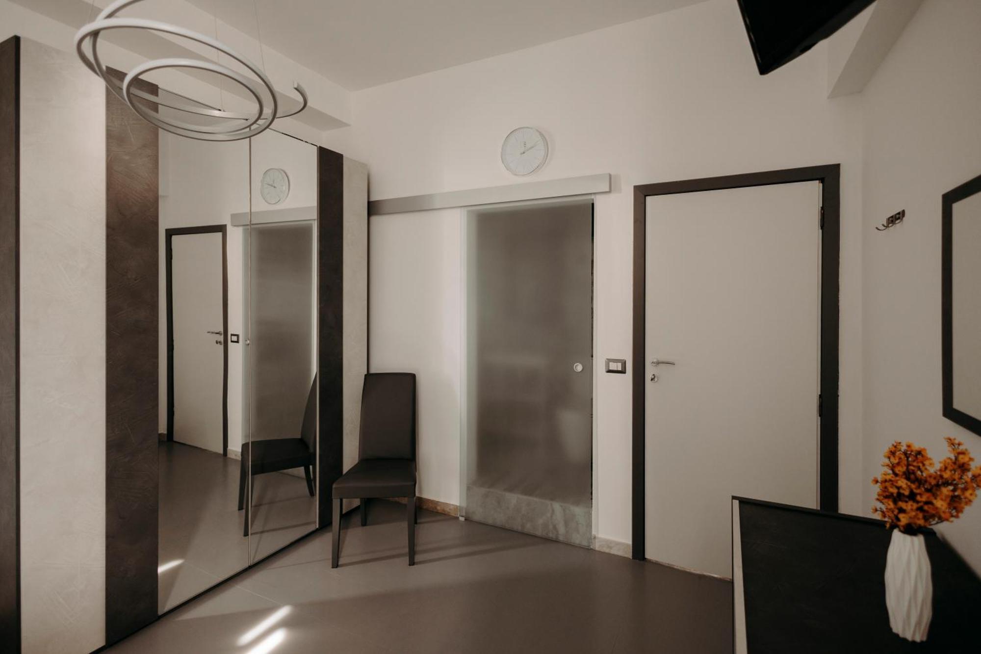 Katania Secret Hotel Bilik gambar